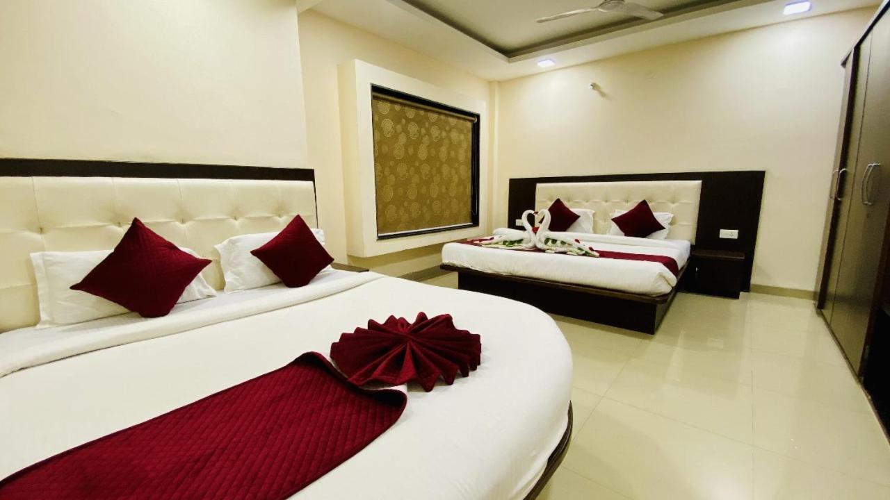 The Richi Rich Hotel And Resort Индаур Экстерьер фото