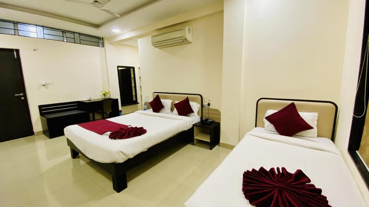 The Richi Rich Hotel And Resort Индаур Экстерьер фото